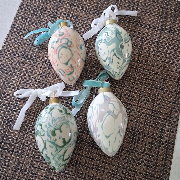 Set of 4 New Glass Holiday Ornaments - Picture 2 of 6